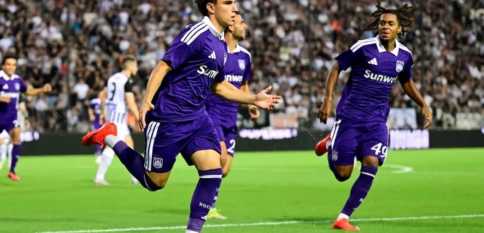 Anderlecht players celebrating a goal during match