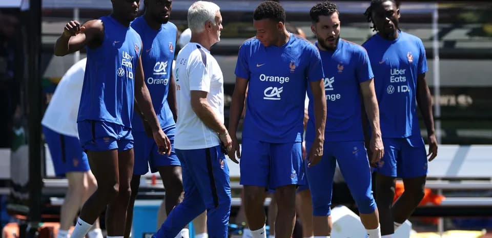 French team in training session with coach