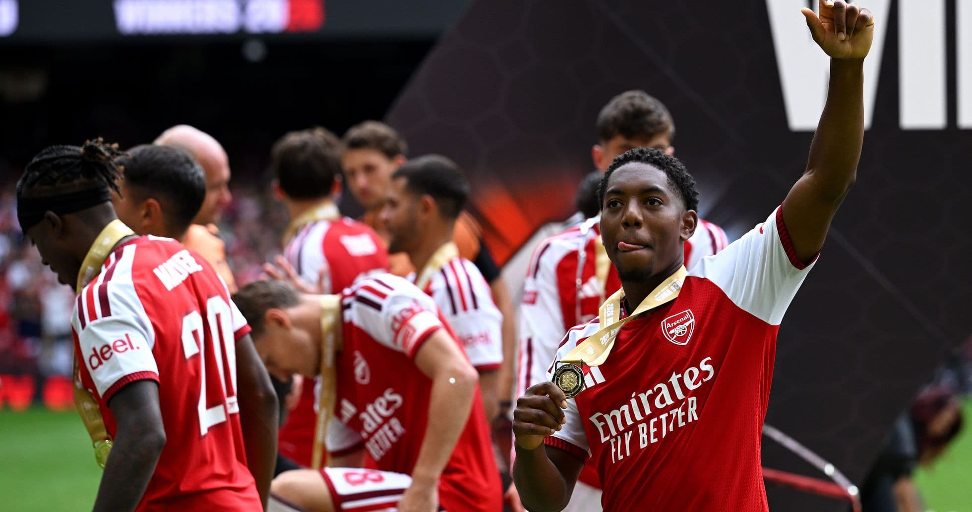 Alan Pardew Sees Arsenal Far Ahead of Premier League Rivals After Community Shield Win