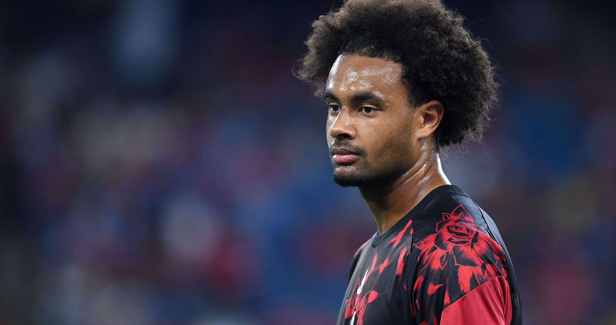 Everton Make Last-Minute Loan Bid for Manchester United Forward Joshua Zirkzee