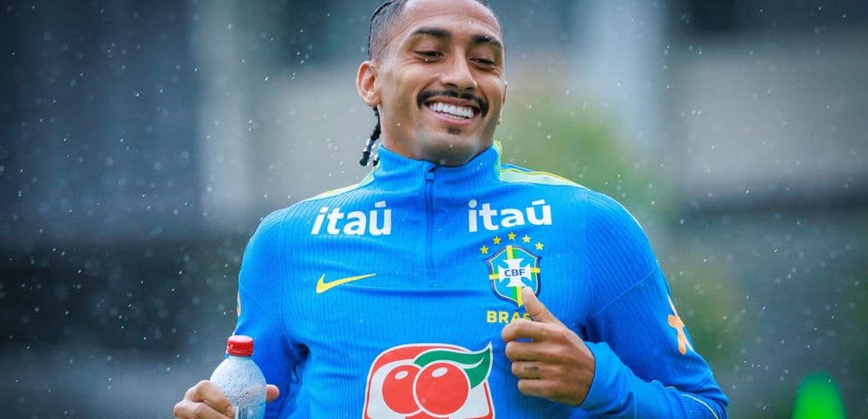 Raphinha Takes Brazil's Iconic Number 10 Shirt Ahead of Friendlies Against Australia and India