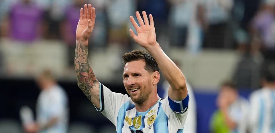 Lionel Messi Extends Lead in 2026 World Cup Scoring Race with Late Group Stage Goal