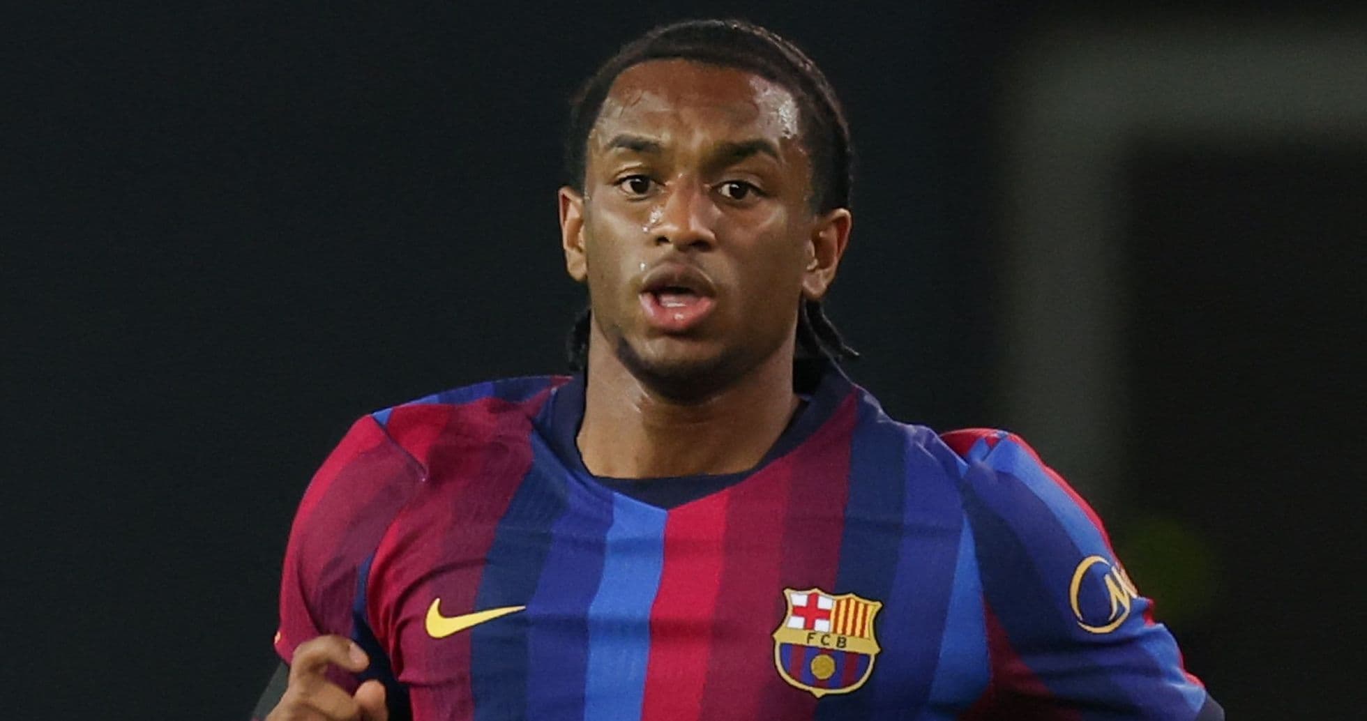 Manchester United Make Last-Minute Bid for Barcelona's Alejandro Balde