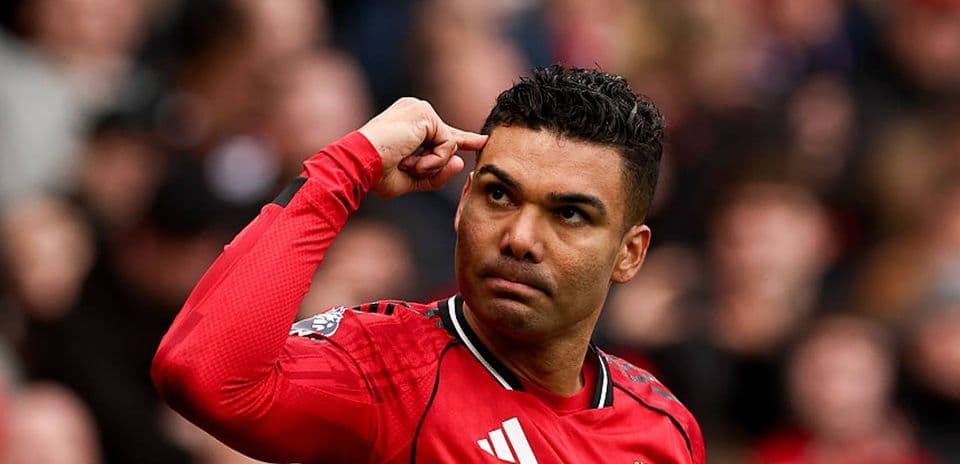 Ranking the Top 25 Defensive Midfielders in World Soccer