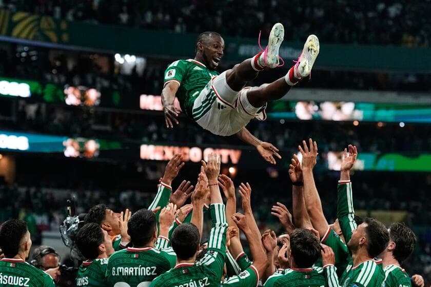 Mexico Breaks World Cup Knockout Curse with 2-0 Victory Over Ecuador