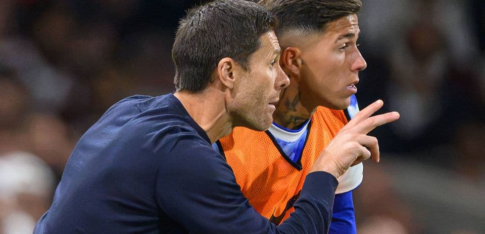 Xabi Alonso Shares Key Updates on Enzo Fernandez and Pedro Neto Amid Transfer Deadline