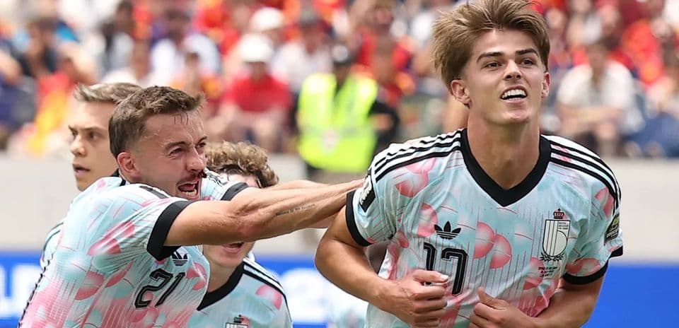 Atalanta Sets €50 Million Price for World Cup Star De Ketelaere Amid Interest from Bayern Munich and PSG