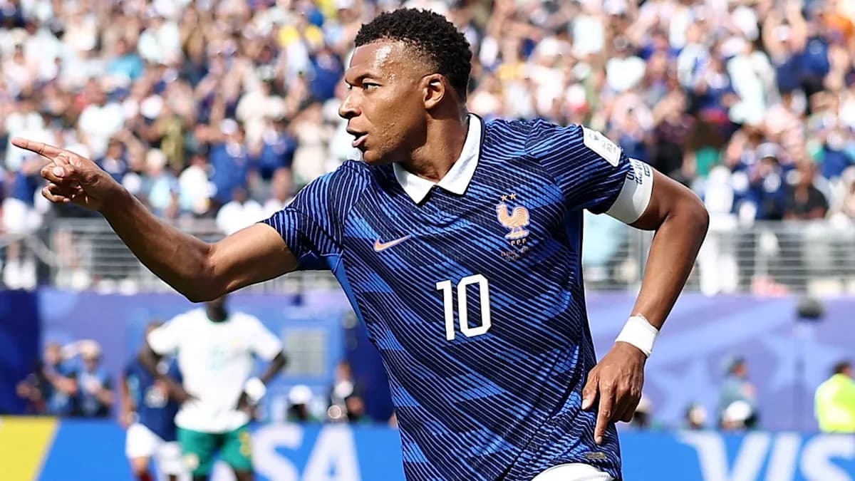 Kylian Mbappe Surpasses Ronaldo’s World Cup Record with Brace in France’s Dominant Win Over Sweden