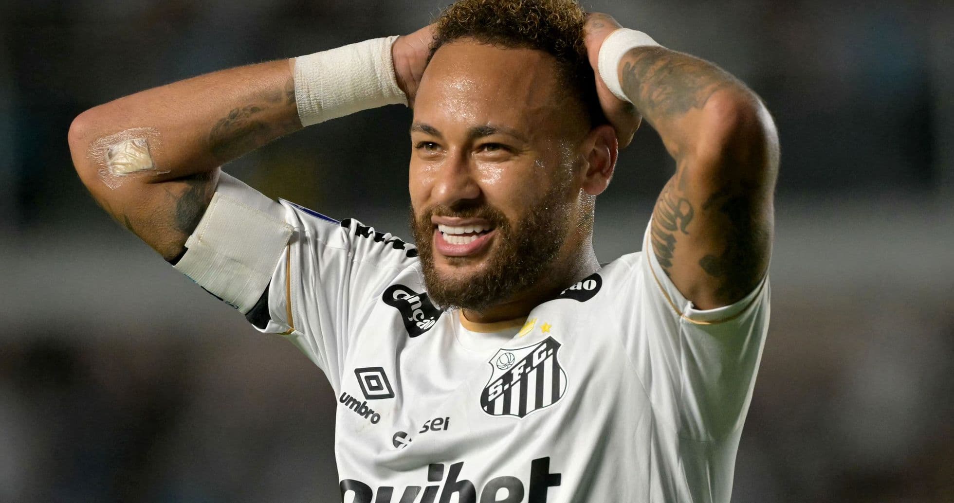 Cuca to Confront Neymar Over Discipline Amid Suspension Woes at Santos