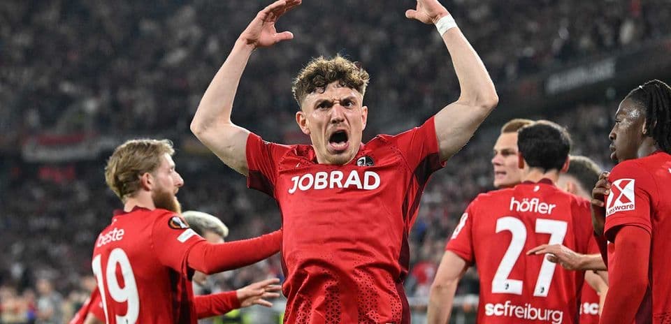 Could Philipp Treu Be Jürgen Klopp's Solution to Germany's Right-Back Dilemma?