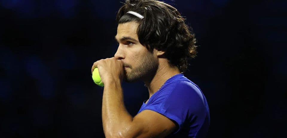 Carlos Alcaraz Calls on Tennis Officials to Address Court Conditions After Laver Cup