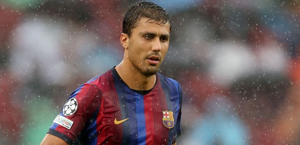 Rodri Apologizes to Valencia After 'Weak' Comment Surfaces in Barcelona's 5-0 Win