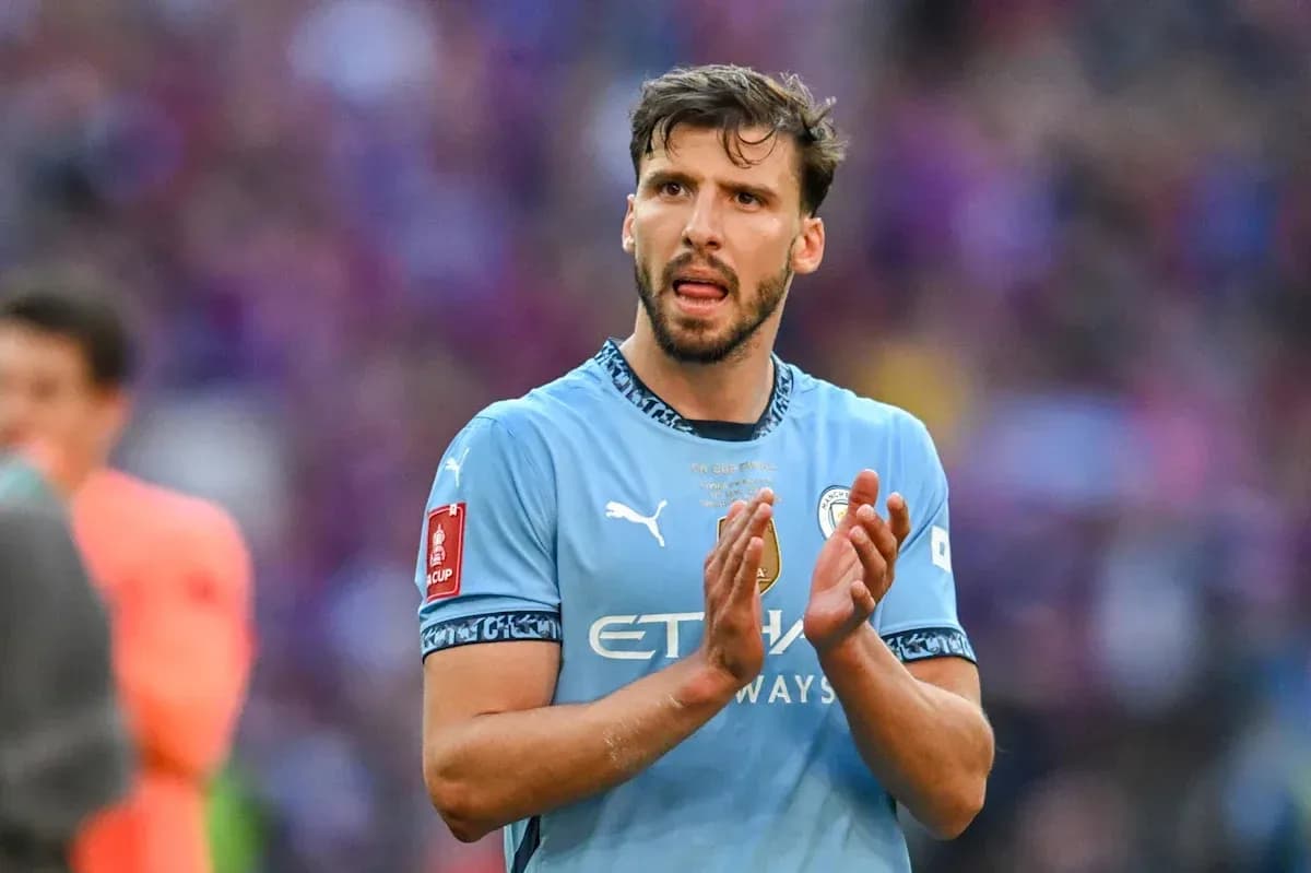 Player in Manchester City kit applauding fans Player in Manchester City kit applauding fans