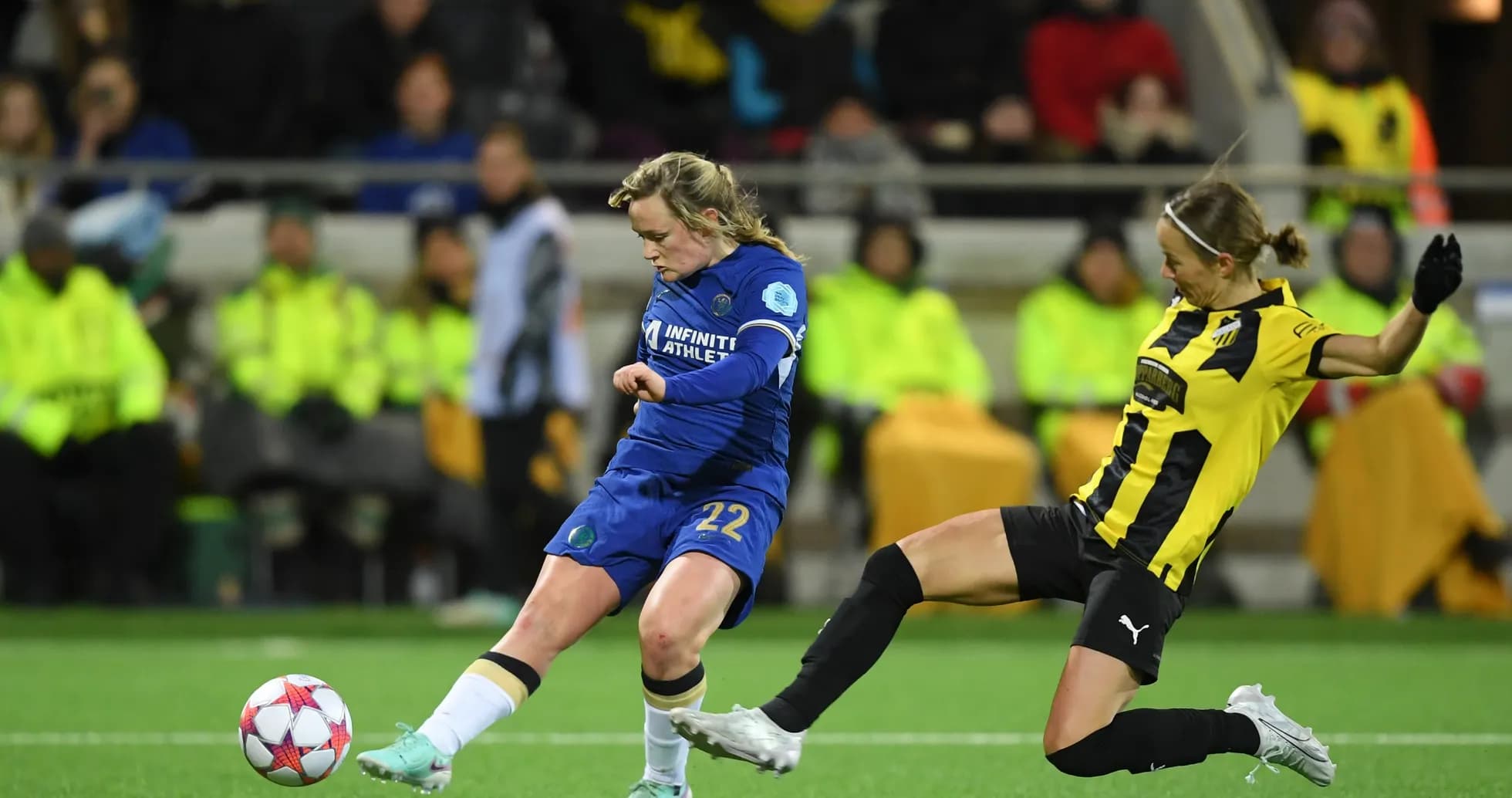 Chelsea W player in action against Häcken W Chelsea W player in action against Häcken W