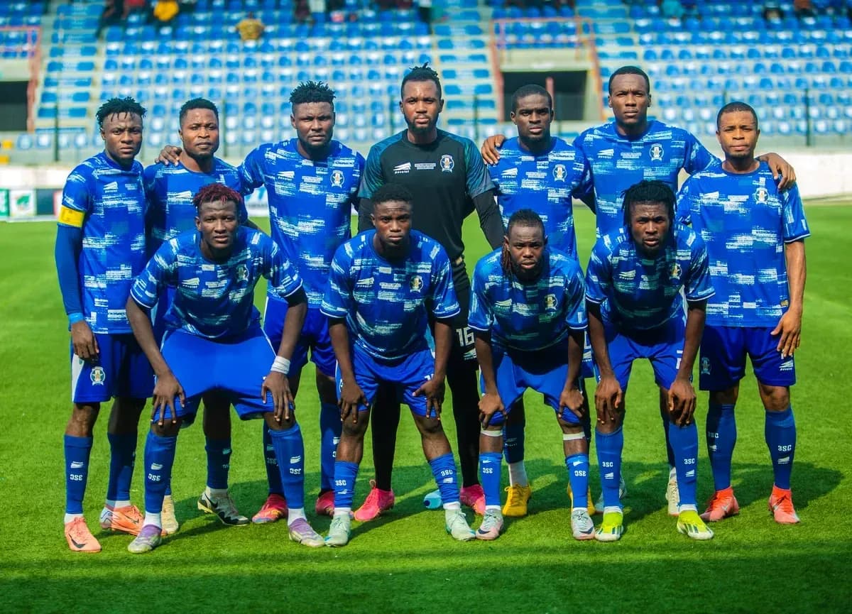 Plateau United team photo before the match Plateau United team photo before the match