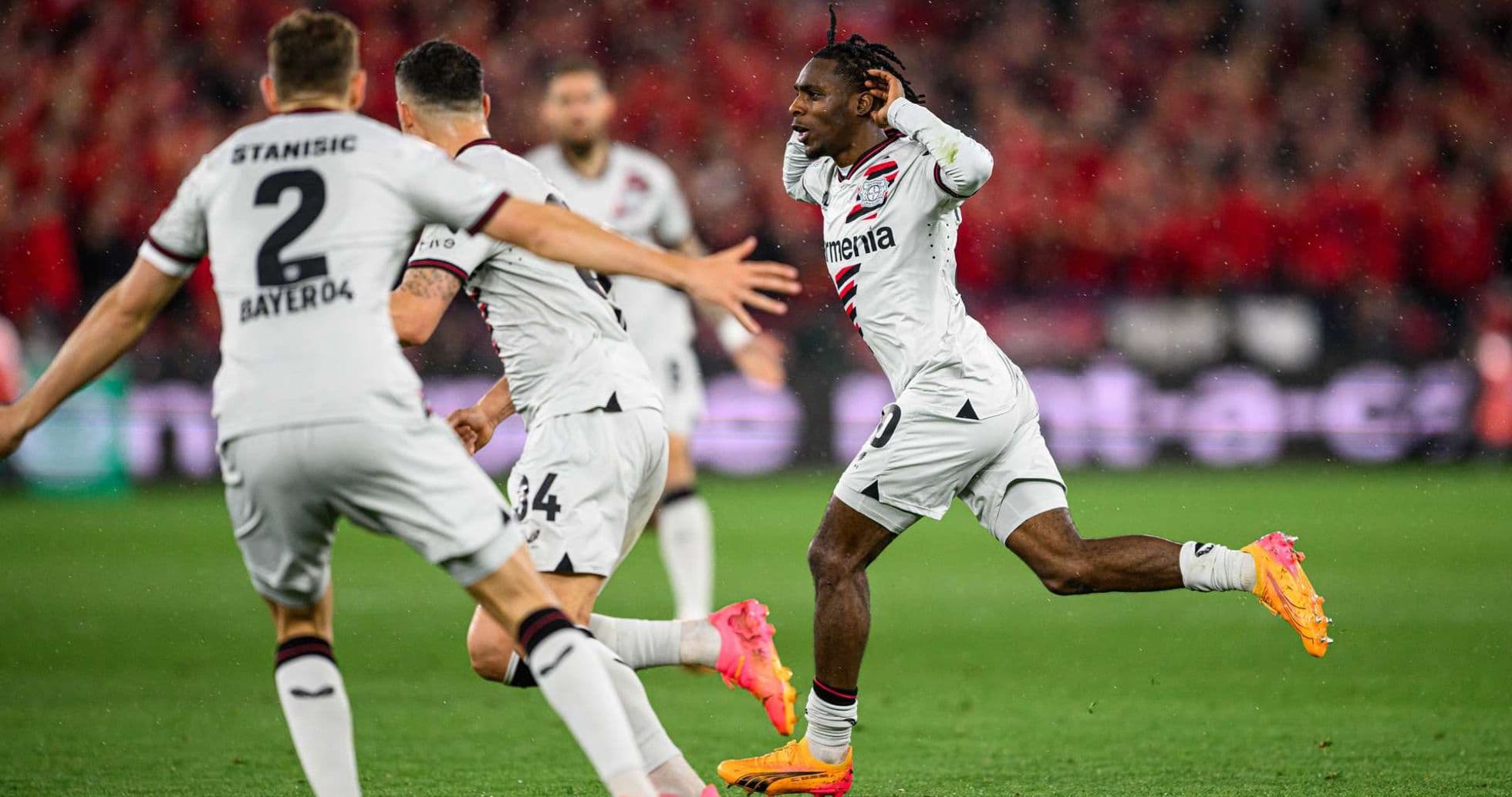 Beşiktaş players celebrating during Europa League match Beşiktaş players celebrating during Europa League match