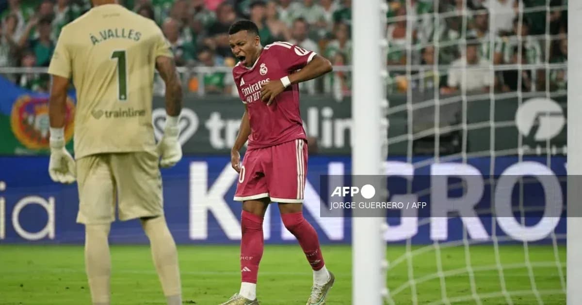 Player in pink jersey reacting on the field Player in pink jersey reacting on the field