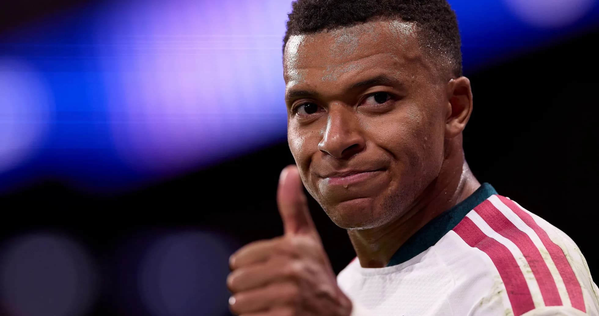 Player giving a thumbs up during match Player giving a thumbs up during match