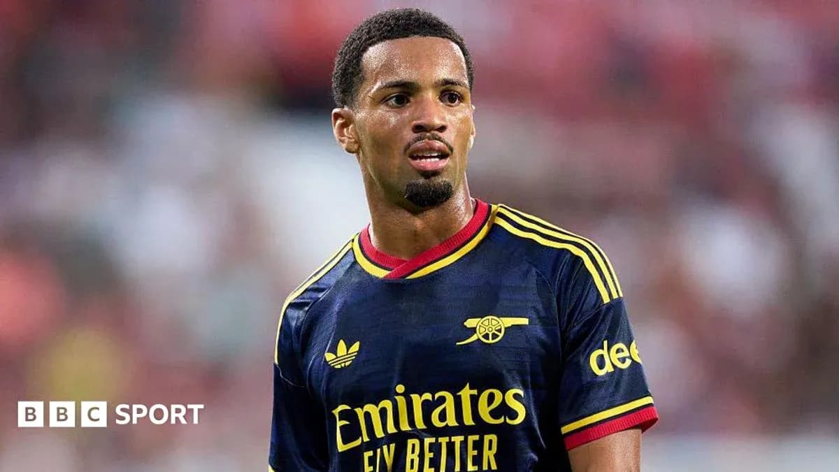 Football player in Arsenal kit during match Football player in Arsenal kit during match