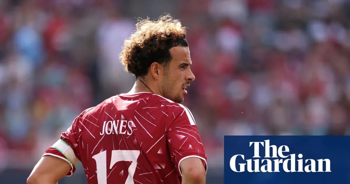Player wearing jersey number 17 during match Player wearing jersey number 17 during match
