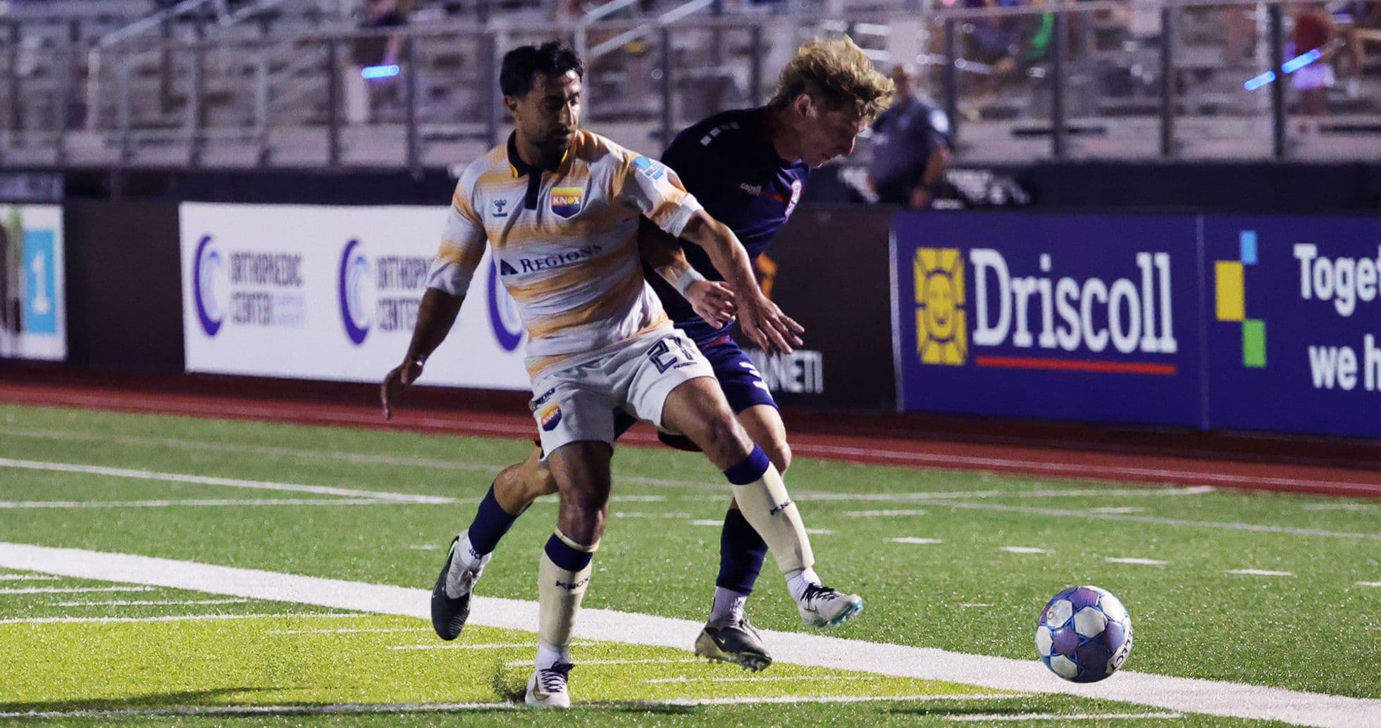 One Knoxville player challenges Chattanooga Red Wolves opponent One Knoxville player challenges Chattanooga Red Wolves opponent