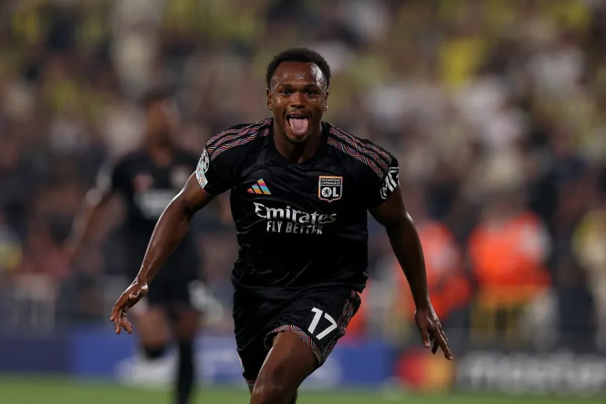 Lyon player celebrating during Fenerbahçe match Lyon player celebrating during Fenerbahçe match