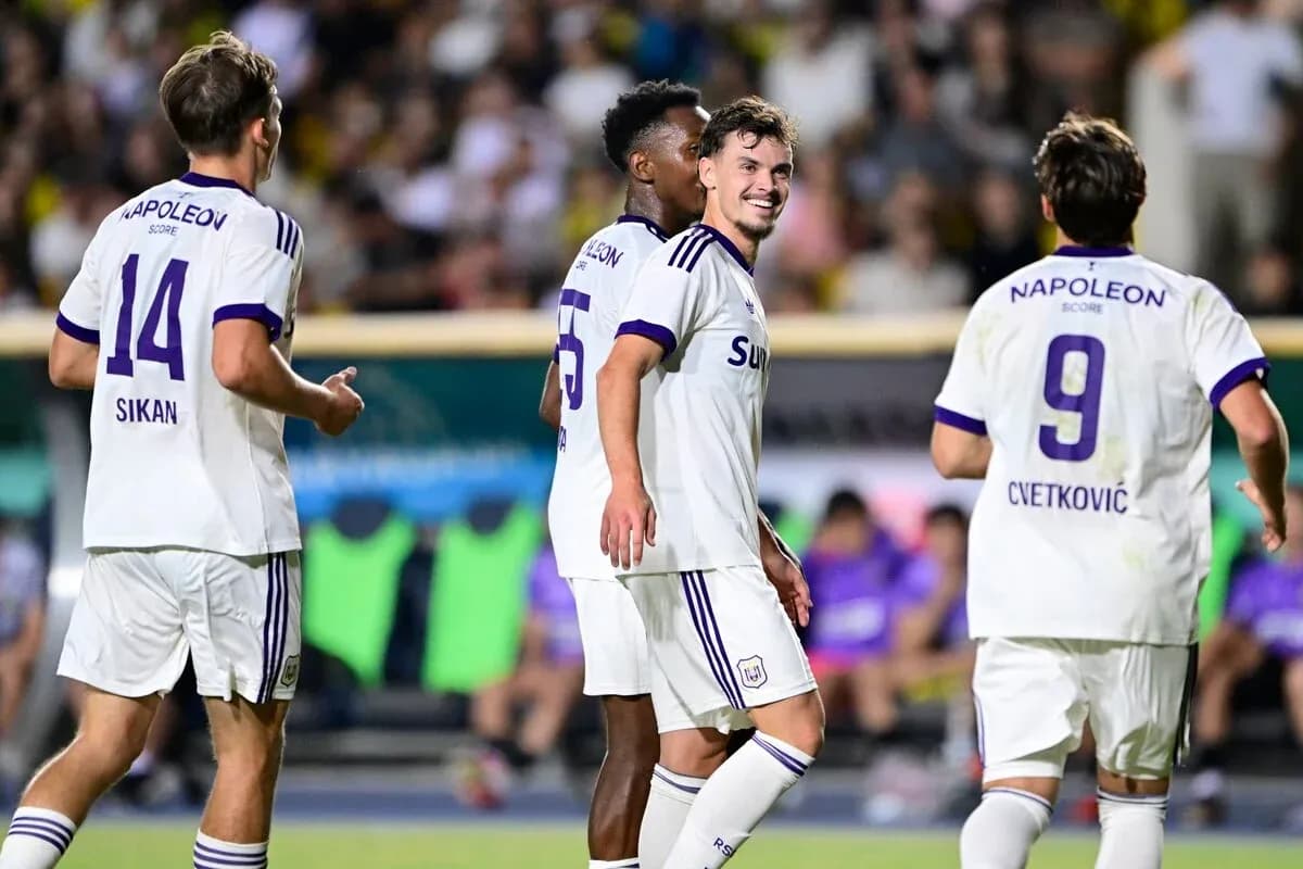 Anderlecht players celebrating a goal Anderlecht players celebrating a goal