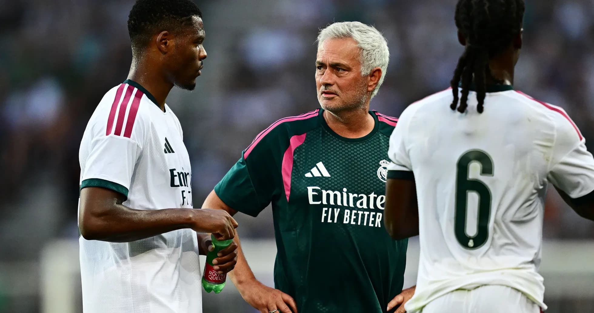 Jose Mourinho talking to players during training session Jose Mourinho talking to players during training session
