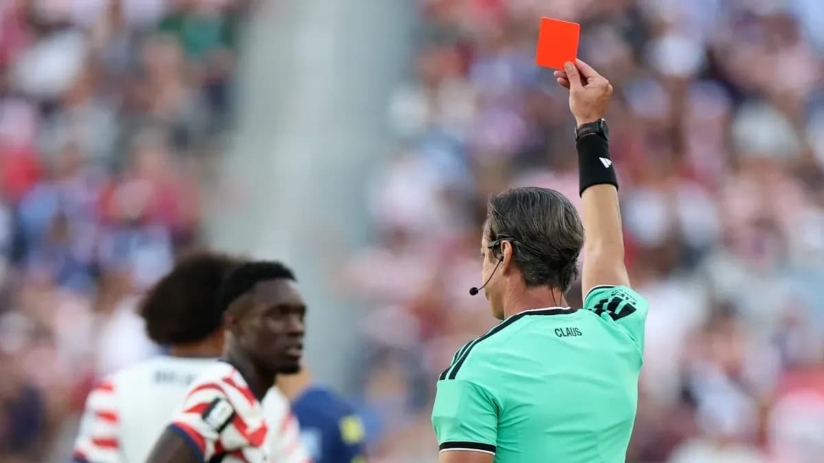 How Folarin Balogun’s Red Card Led to Free Domino’s Pizza for Some US Fans How Folarin Balogun’s Red Card Led to Free Domino’s Pizza for Some US Fans
