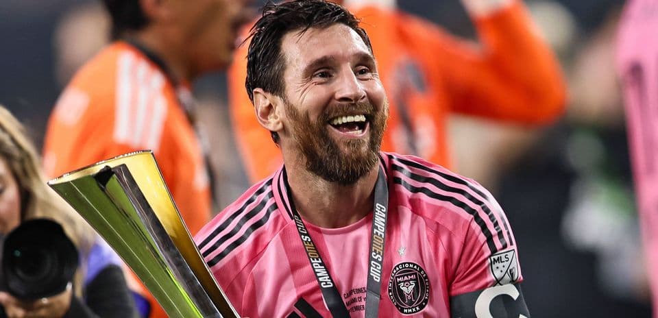 Carolina Holguin's Message to Lionel Messi After Eldense Ownership Change Carolina Holguin's Message to Lionel Messi After Eldense Ownership Change