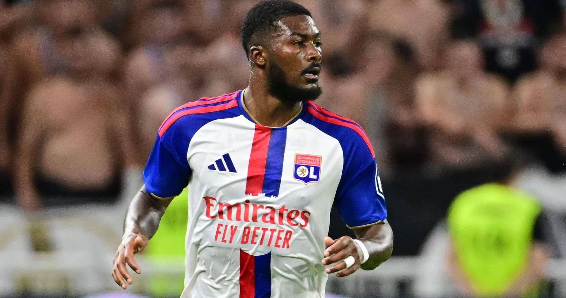 Everton Finalizes Ainsley Maitland-Niles Signing to Strengthen Defense Everton Finalizes Ainsley Maitland-Niles Signing to Strengthen Defense