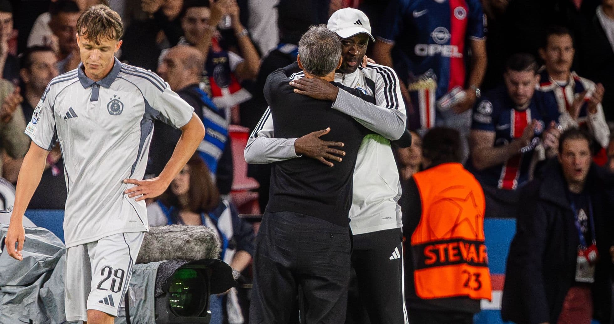 Yaya Toure Amazed by PSG's Masterclass After 6-1 Champions League Loss Yaya Toure Amazed by PSG's Masterclass After 6-1 Champions League Loss