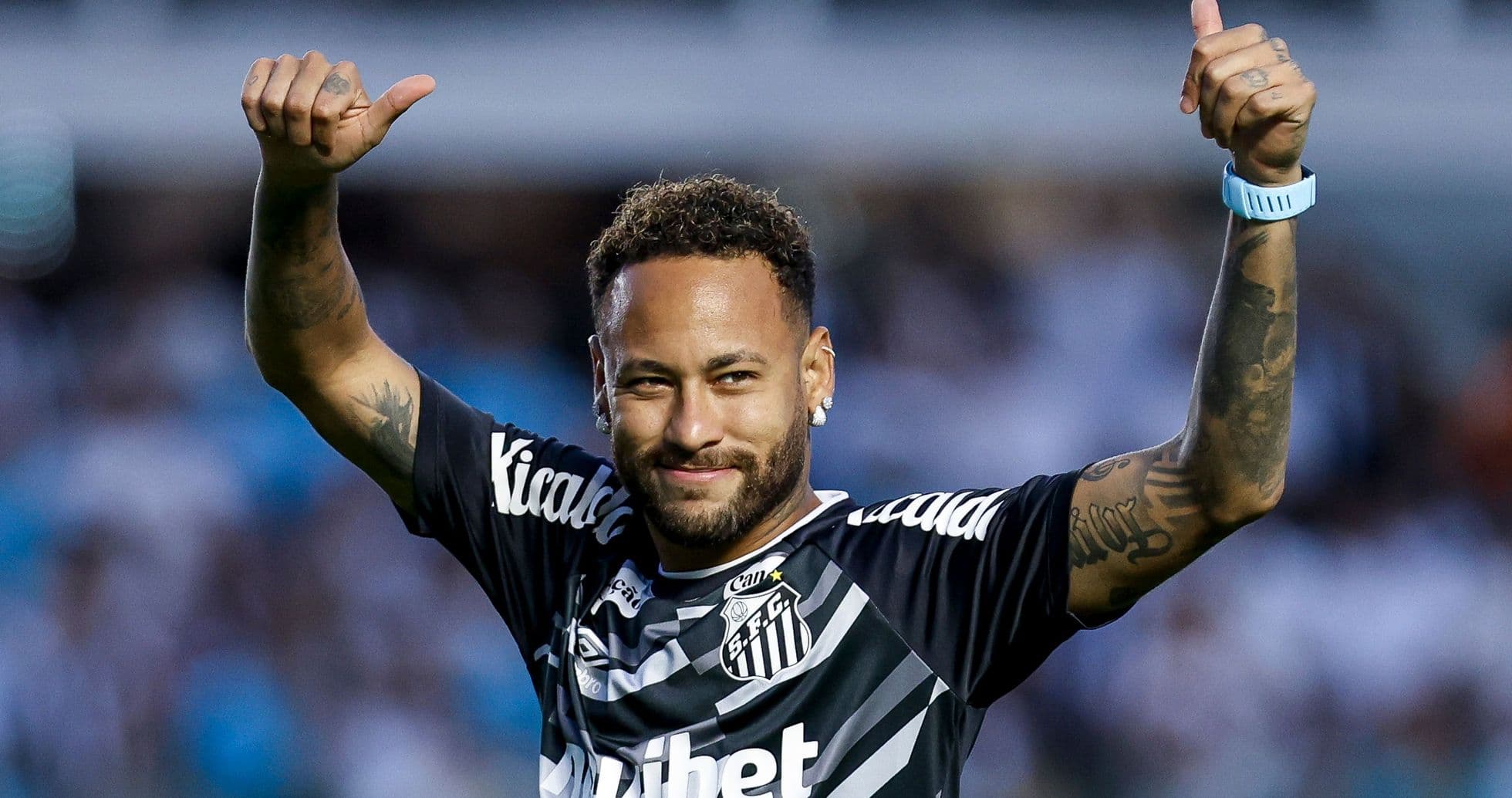 Neymar's Family Company Clears Debt, Lifts Santos' FIFA Transfer Ban Neymar's Family Company Clears Debt, Lifts Santos' FIFA Transfer Ban